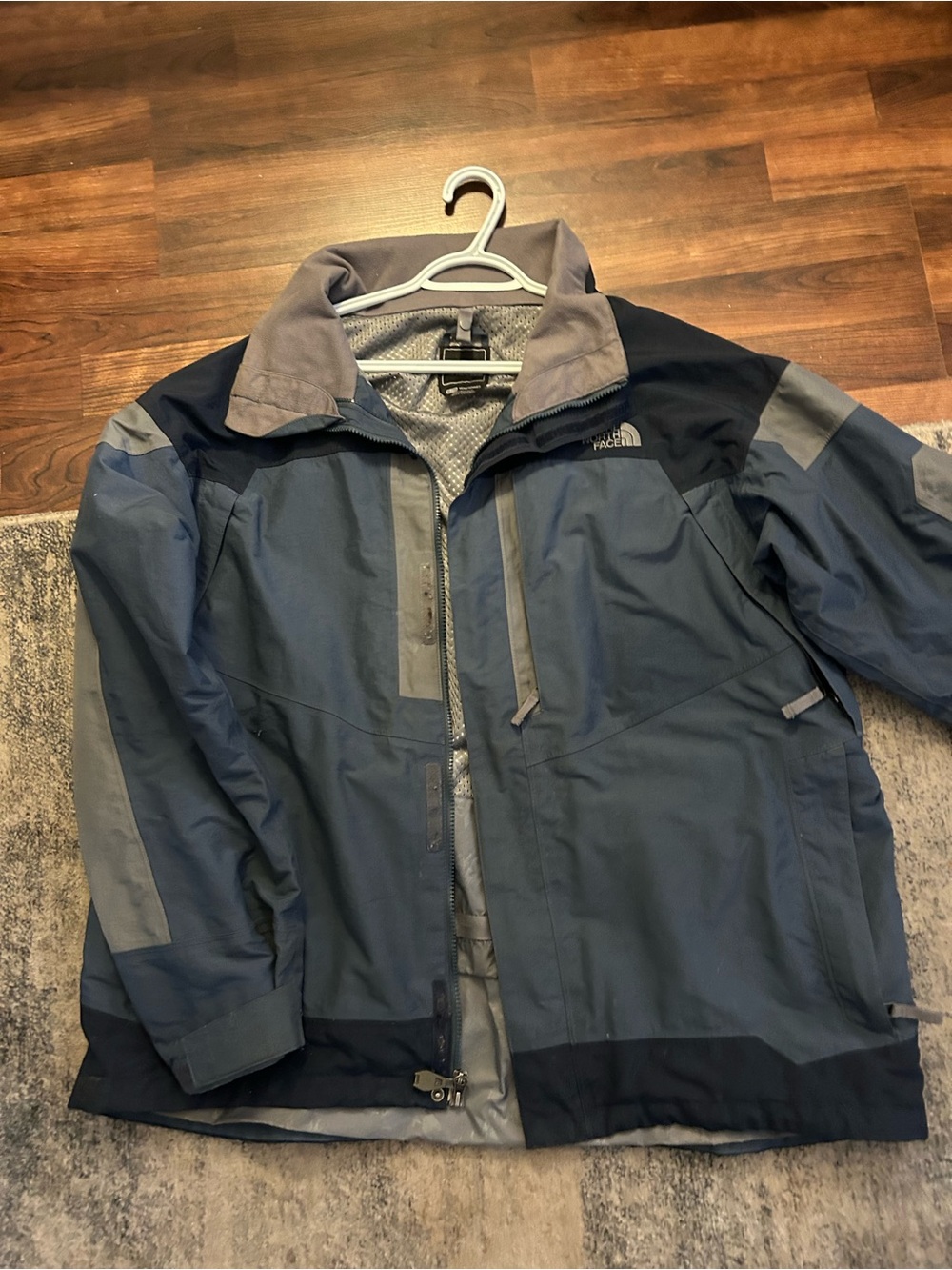 The North Face Men's Slate Blue and Gray Raincoat